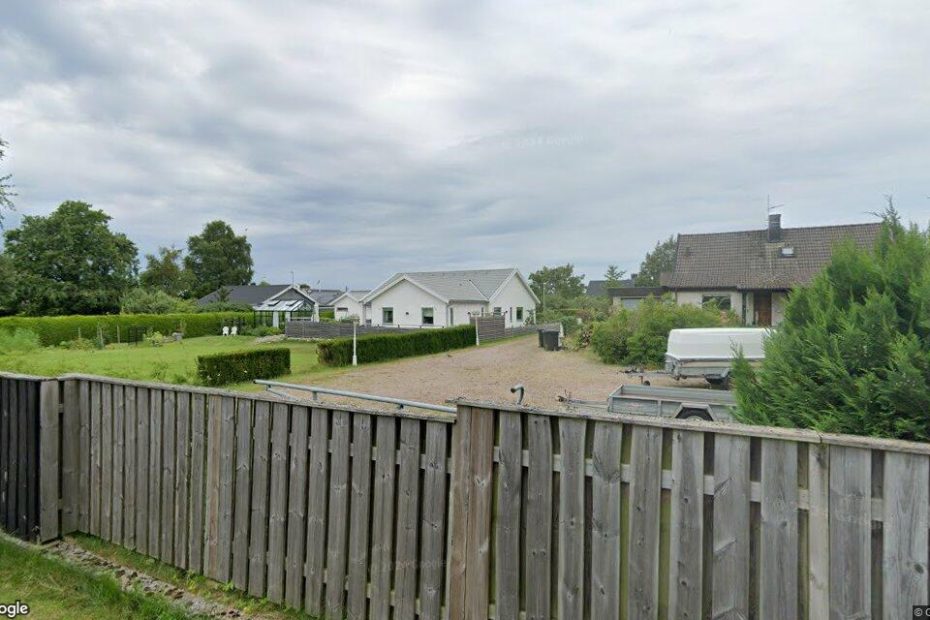 Två fastigheter i Ängelholm gick för 4 000 000